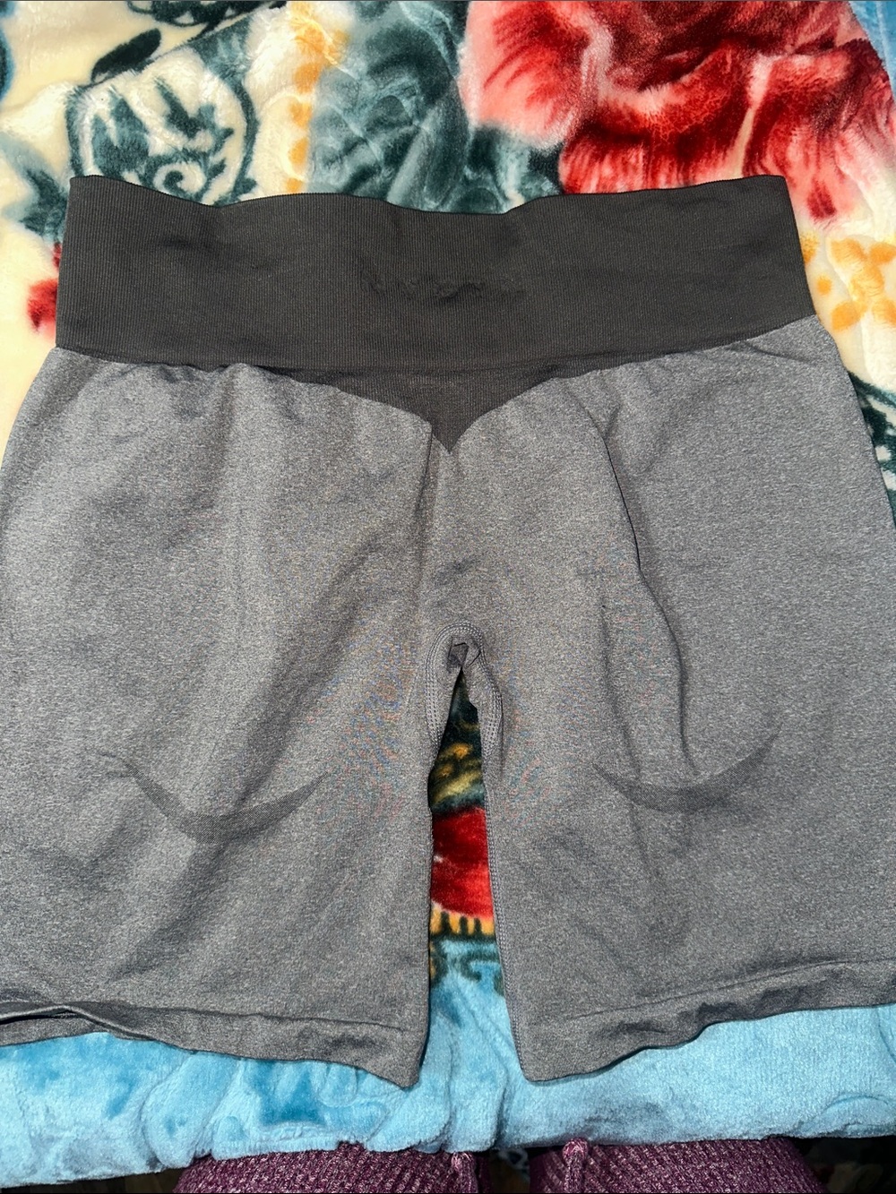 NVGTN High-Waist Performance Women’s Shorts in Charcoal and Black